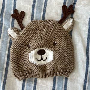 NWOT Carter’s reindeer beanie
